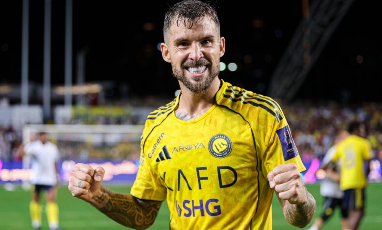 إنييجو مارتينيز لاعب النصر السعودي
