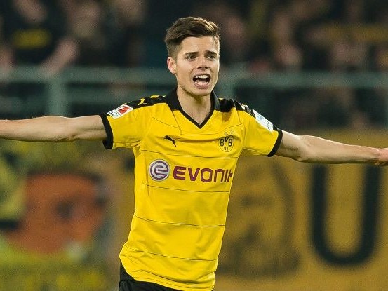 جوليان فيجل لاعب بروسيا دورتموند السابق