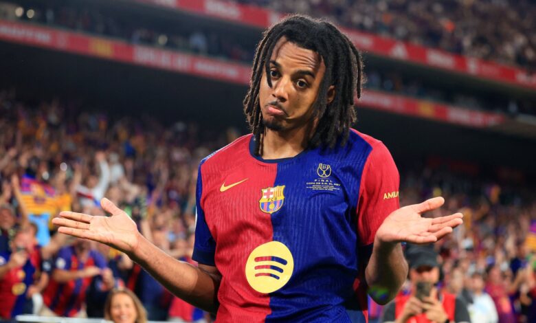 جوليس كوندي مدافع برشلونة الإسباني