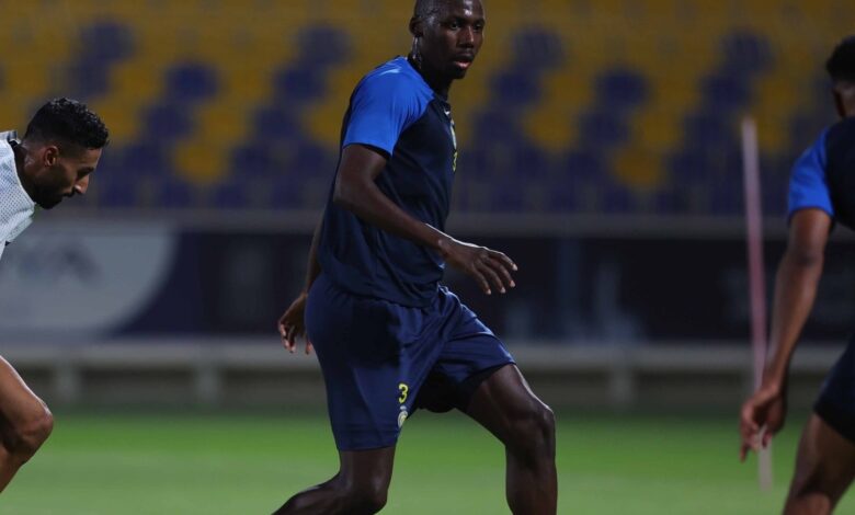 عبد الله مادو لاعب النصر السابق