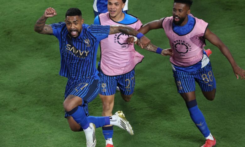 كايو سيزار لاعب الهلال السعودي