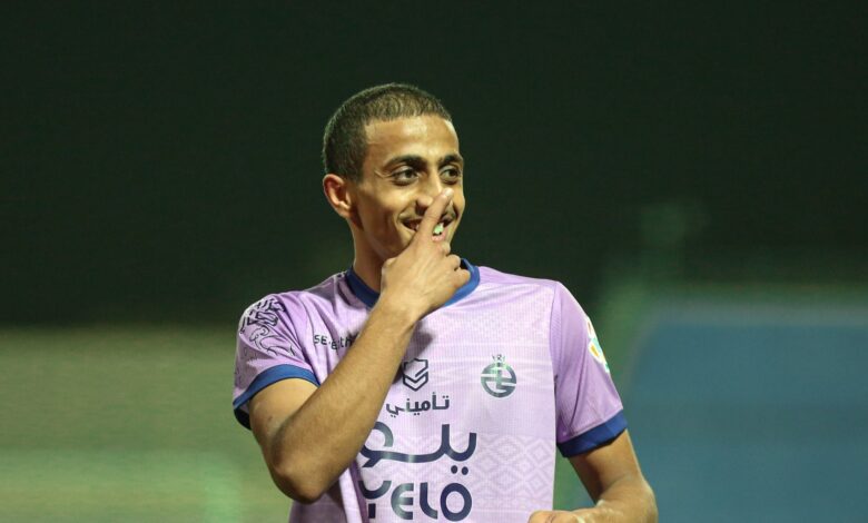 همام الهمامي لاعب الاتحاد