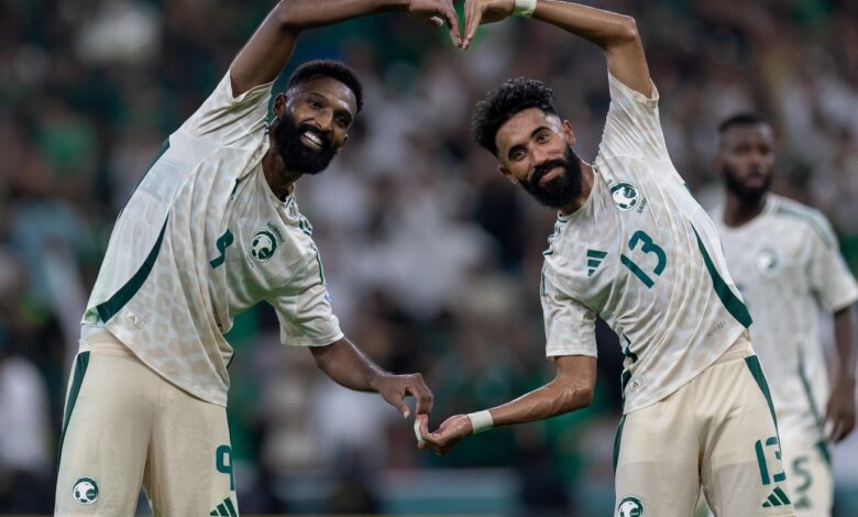 فراس البريكان نجم النادي الأهلي والمنتخب السعودي