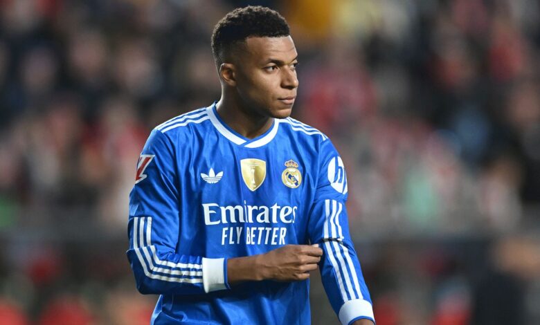 باريس يهنئ مبابي بعيد ميلاده رغم التوترات - Getty