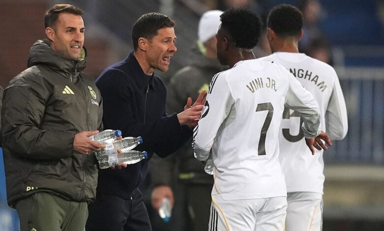 فينيسيوس بين ضغوط الجماهير وإدارة ريال مدريد- getty