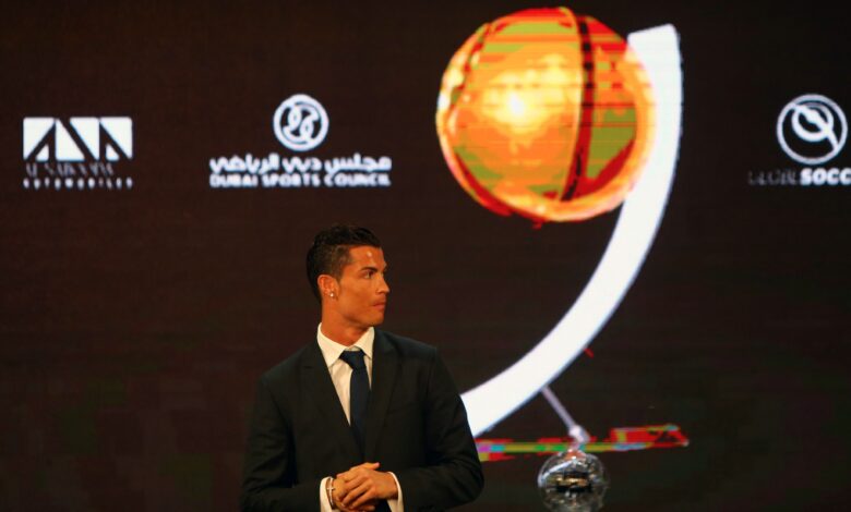 فيديو | وصفه بـ"الأعظم في التاريخ" .. رونالدو يرد على طلب أفضل صانع محتوى في "جلوب سوكر 2025"- getty