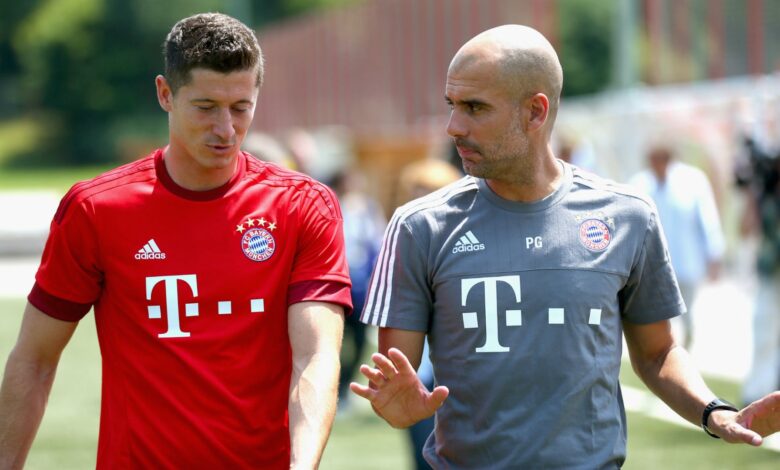 برشلونة يفاضل بين عروض ليفاندوفسكي.. ويخطط لاستعارة نجم مانشستر سيتي مستغلًا "تأثير جوارديولا!"- getty