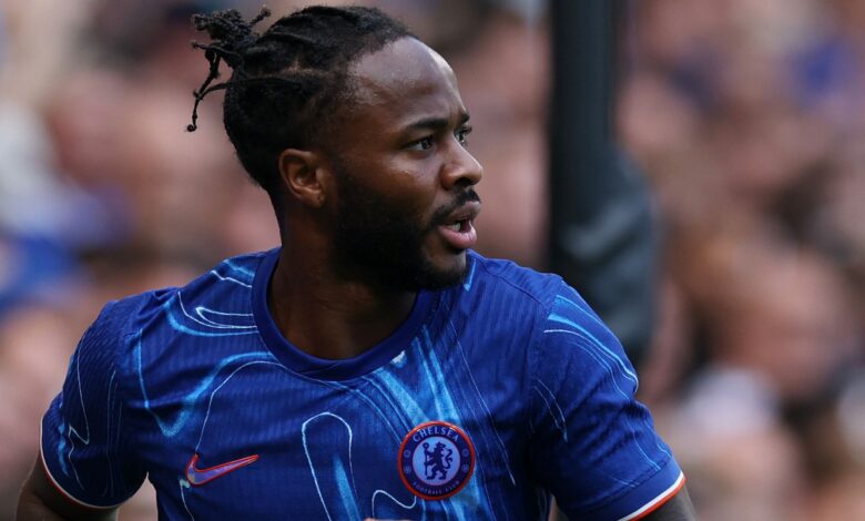 أخبار الانتقالات | ليفربول يستقر على معوض إيزاك في باريس سان جيرمان وعودة ستيرلينج إلى الصورة- getty