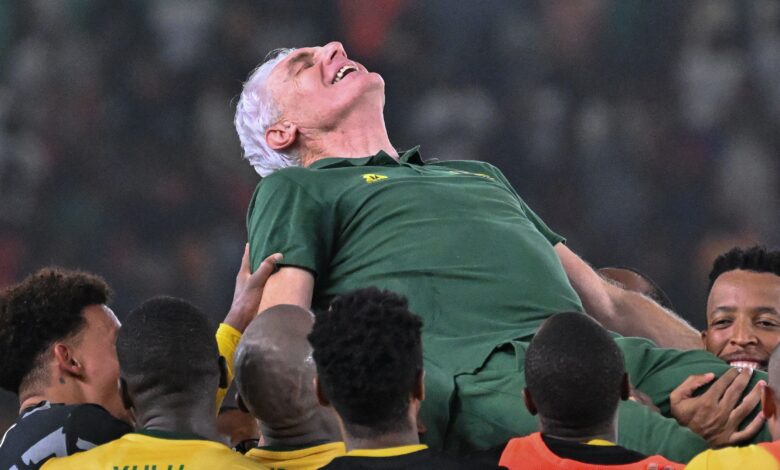 بروس يحذر لاعبي جنوب أفريقيا قبل مواجهة أنجولا- getty
