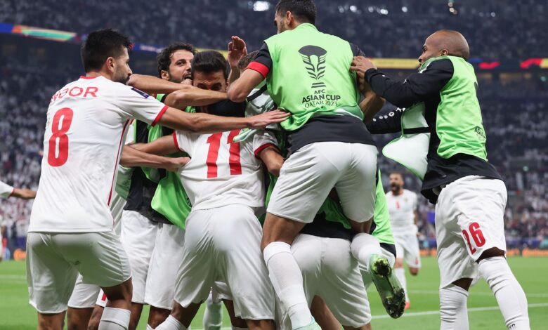 الاتفاق يتراجع عن ضم يزن النعيمات-Getty