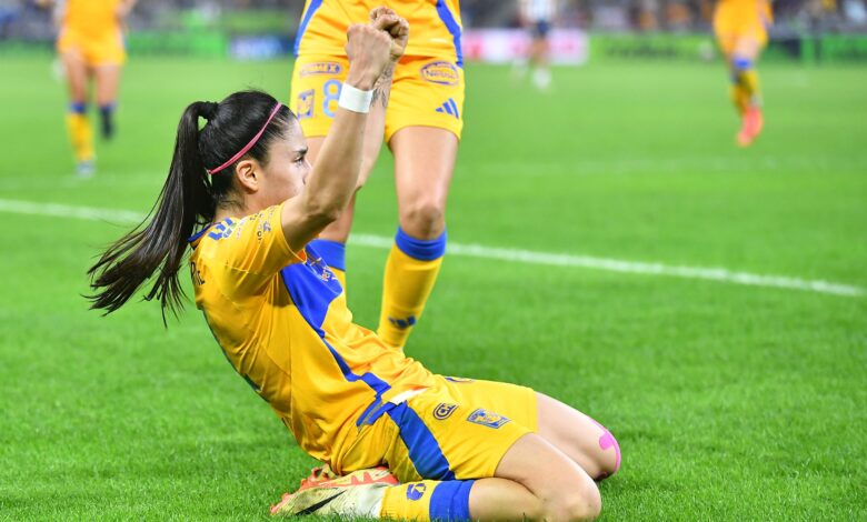 ركلة العقرب تمنح لزبيث أوفالي جائزة مارتا-Getty