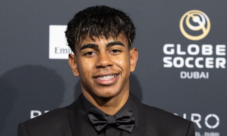 "ورطة الجوائز الثلاث وسيطرة أمه".. لامين يامال يخطف الأضواء في حفل جلوب سوكر!- getty