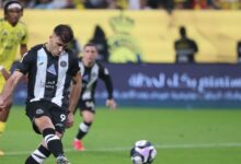 حمد الله يرد على منتقديه ويؤكد ولاءه للشباب- getty