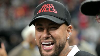 نيمار يتخفى في أمريكا وسط تجديد عقده المعلق - Getty