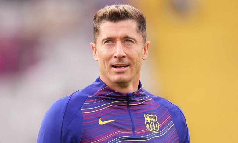 مع قرب رحيله عن برشلونة .. ليفاندوفسكي يبدأ جولة مفاوضات مع السعودية رغم العرض الأمريكي!- getty