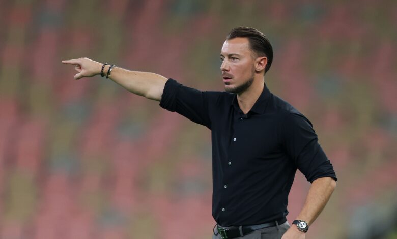 يايسله يحدد مصير أيمن فلاته في شتاء الأهلي- getty