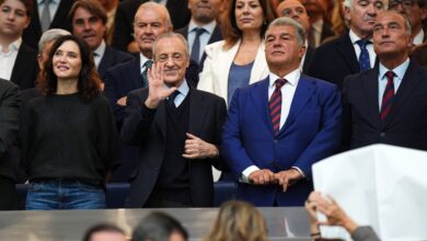 لابورتا: هوس بيريز ببرشلونة يكشف الانقسام-Getty