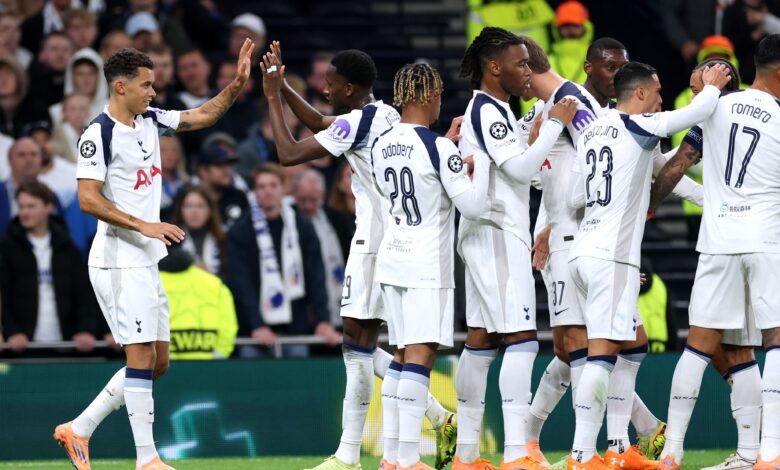 توتنهام يدرس مستقبل جونسون في ظل العروض المتزايدة - Getty