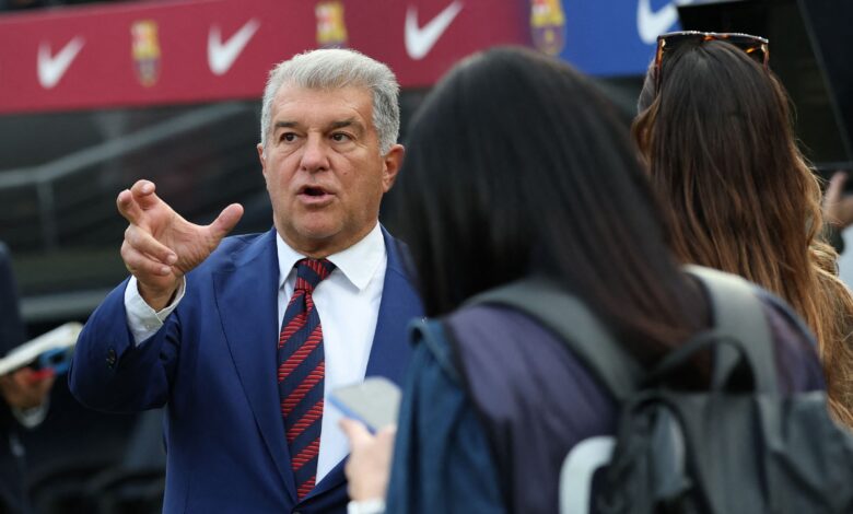 لابورتا يستبعد عودة ميسي ويفضل تكريماً احتفالياً