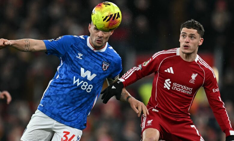 موعد ليدز يونايتد ضد ليفربول في الدوري الإنجليزي - 6 ديسمبر 2025