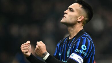 لاوتارو يمازح: كيفو يعانقني أكثر من زوجتي-Getty