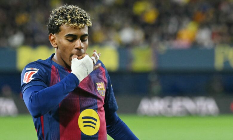 على هامش حفل جلوب سوكر.. لامين يامال يتحول إلى سائق "رالي داكار"!- getty