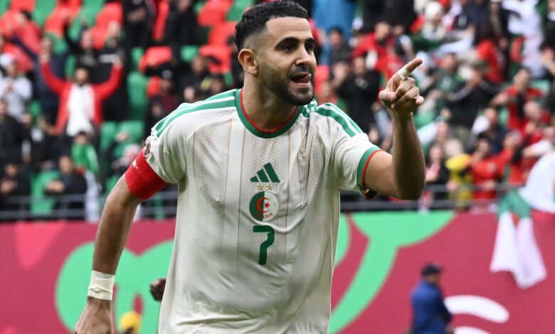 مواقفه الرائعة لا تنتهي .. رياض محرز يرد على "أزمة مشجع" في كأس أمم إفريقيا 2025- getty