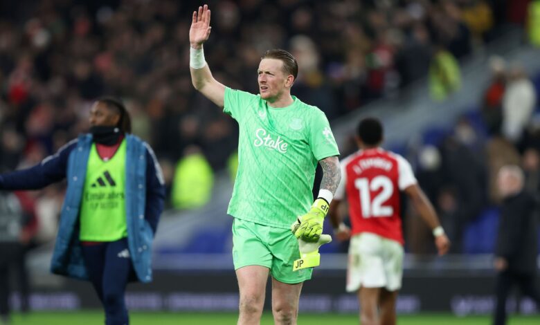 بيكفورد يوجه إشارة مستفزة لمدافع آرسنال- getty