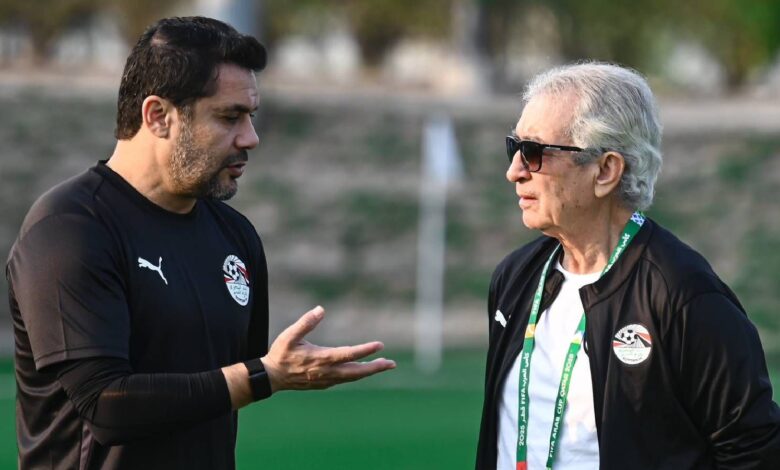 أحمد حسن يوجّه رسالة قبل مصر×الإمارات وينفي ترحيل شريف