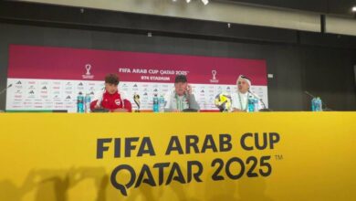 إرهاق صوته يمنع أرنولد من حضور المؤتمر بعد فوز العراق على البحرين