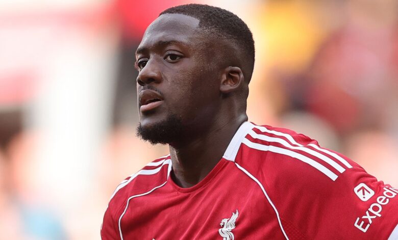 كوناتي: عدت لليفربول لأمي.. ودموع التأثر في آنفيلد