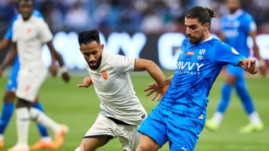 الهلال يتعاقد مع سلطان مندش ويحدد بديل عبدالحميد