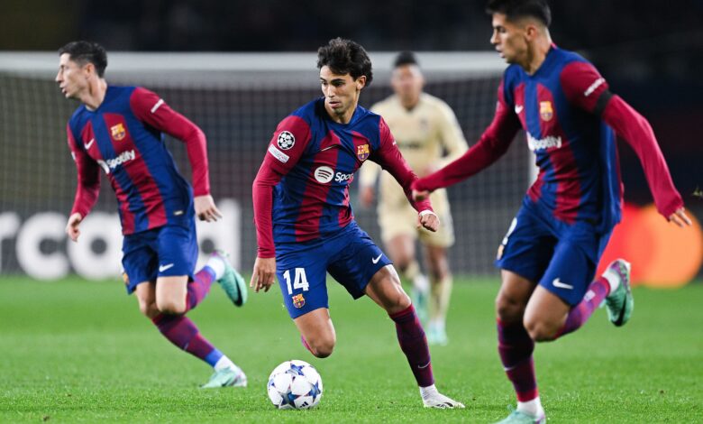 برشلونة يضم نجم هولندا أونستاين لدعم الدفاع