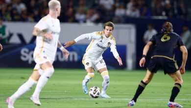 ريكي بوتش يغيب موسمًا كاملاً بعد جراحة الرباط