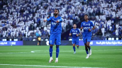 الهلال يعلن ضم مراد هوساوي ويطمئن على الحربي