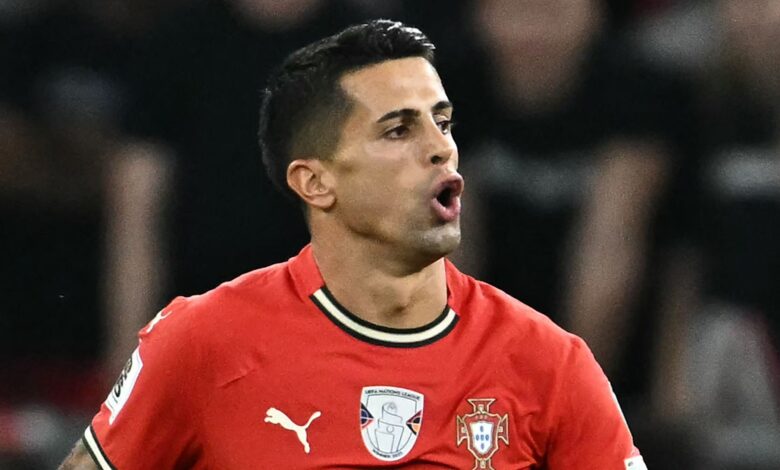 برشلونة يحذف إعلان كانسيلو بسبب تأخير إداري