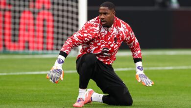 ميلان يؤمن ماينان حتى 2031: تجديد عقد الحارس الفرنسي