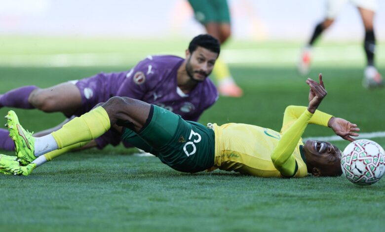 الكاف يعلن التشكيلة المثالية لدور المجموعات