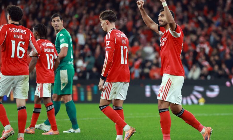 باو فيكتور يثير غضب مورينيو بعد هزيمة بنفيكا