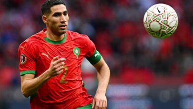 حكيمي يبكي ويُقبل على الهواء: المغرب في نهائي أفريقيا