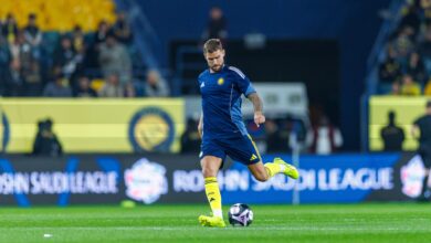 مارتينيز يستهزئ بفكرة العودة إلى برشلونة