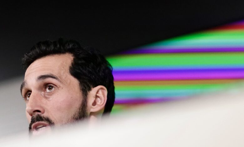 جارسيا يشكك في قدرات أربيلوا مقارنةً بتشابي