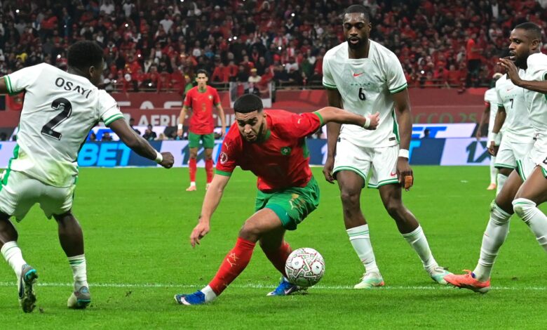 حكيمي يعتلي قمة التاريخ.. والركراكي يلامس أرقام الأساطير