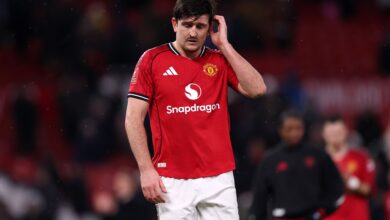 مانشستر يونايتد يستهدف مدافع نوتنجهام كبديل لماجواير