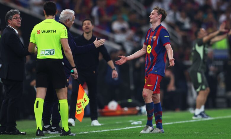 ميكروفون الحكم يكشف كواليس نهائي السوبر