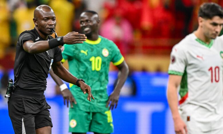جدل تحكيمي يثير ضجة: مطالب بمحاكمة حكم مباراة المغرب والسنغال- Getty