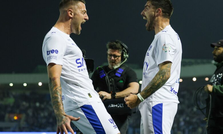 هدف نيفيز الاستثنائي يتوج نجم الهلال بجائزة خاصة