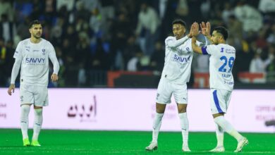 الهلال ينهي رحلة مدافعه قبل كلاسيكو الأهلي بدوري روشن