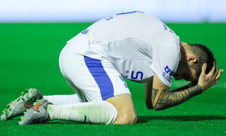 الهلال: 4 نقاط مفقودة تشعل أزمات تحت الرماد