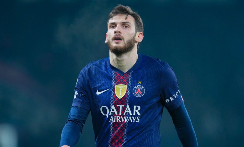 باريس سان جيرمان: كفاراتسخيليا يغيب 10 أيام